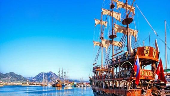 Perjalanan Kapal Bajak Laut Bodrum dengan Transfer Hotel