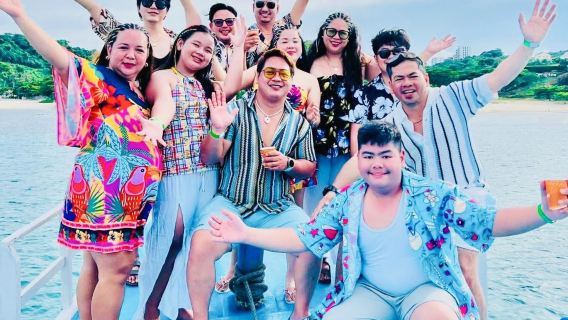 Boracay Island Hopping Tour + Meat and Seafood Buffet Lunch + Big Pot Photo Session + Beach Exploration