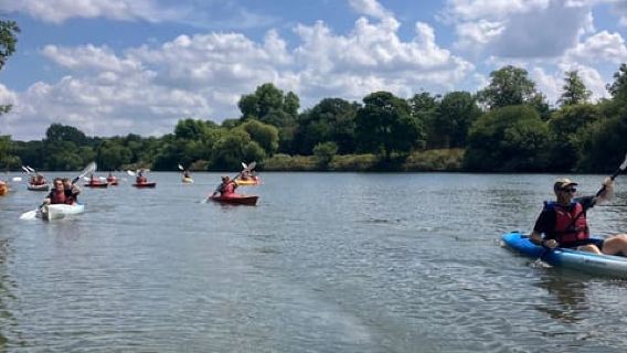 Richmond: Thames Backwaters Kayak Adventure