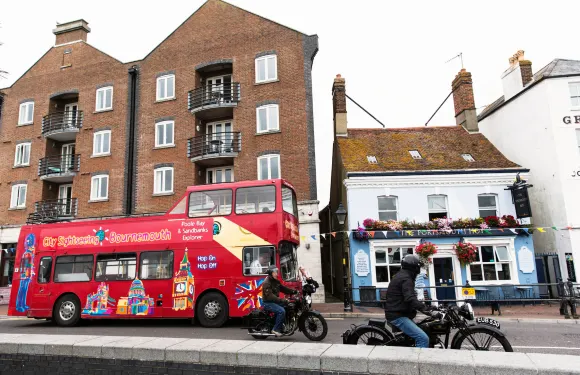 英國伯恩矛斯City Sightseeing隨上隨下觀光巴士