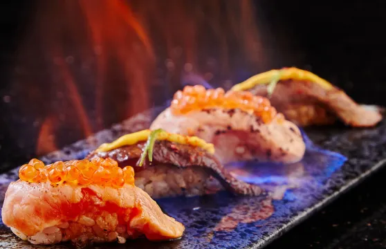 台南遠東飯店10F遠東CAFÉ自助式午餐券(平日晚餐+NT$110. 假日午或晚餐+NT$330)