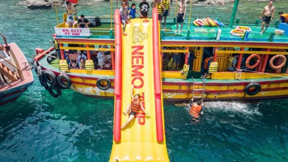 Nha Trang Island Hopping Tour: Snorkeling & Floating Party