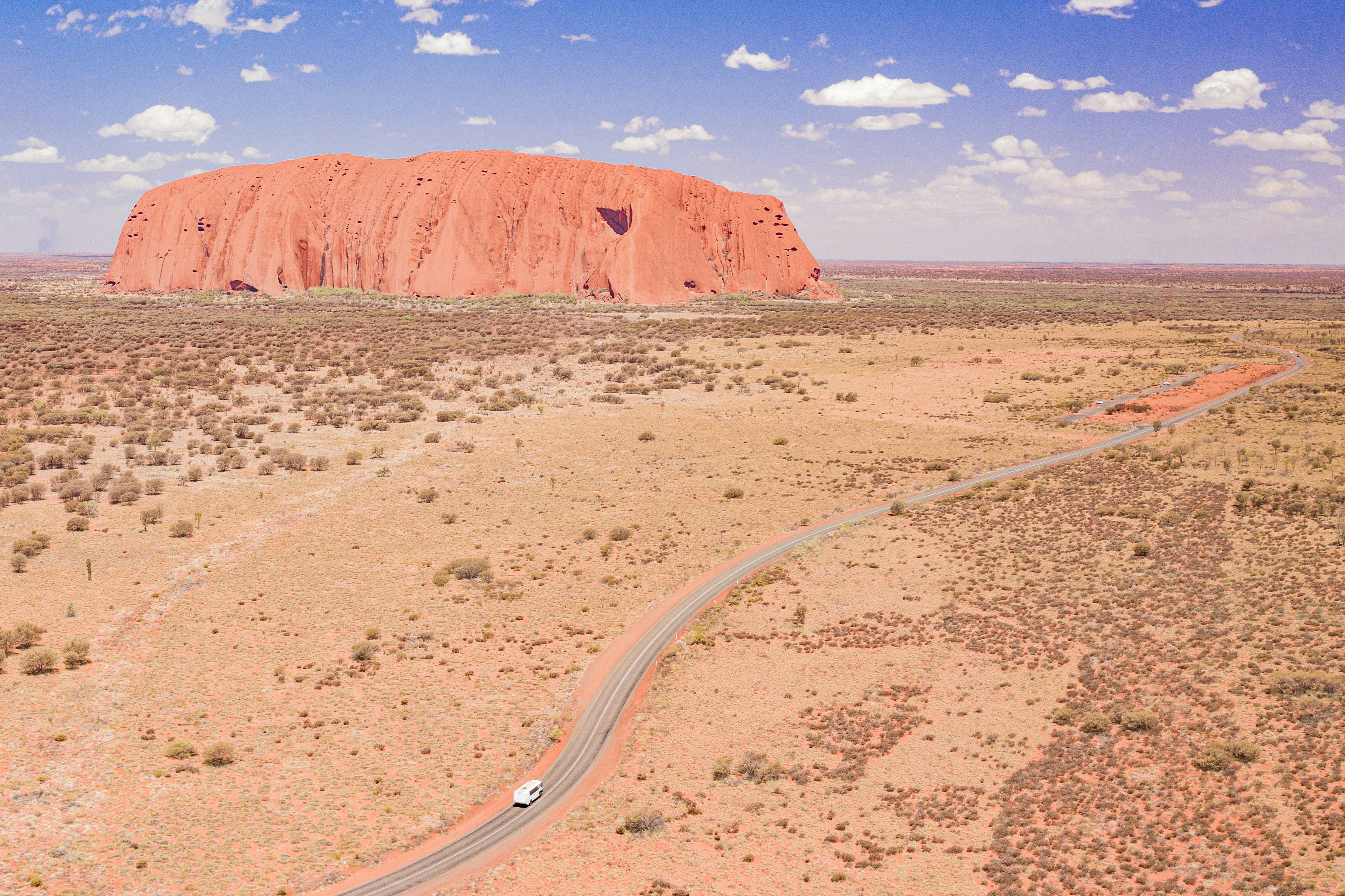 Uluru-Kata Tjuta National Park: Day Tour from Ayers Rock + Sunset BBQ