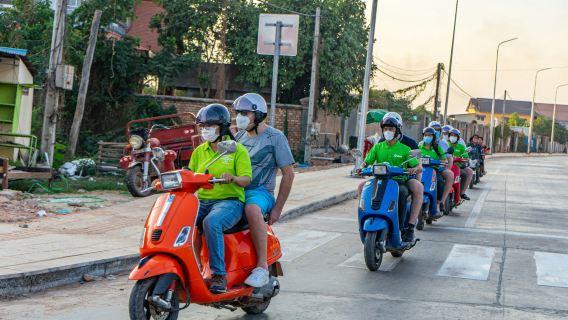 Siem Reap Foodies Vespa Tour