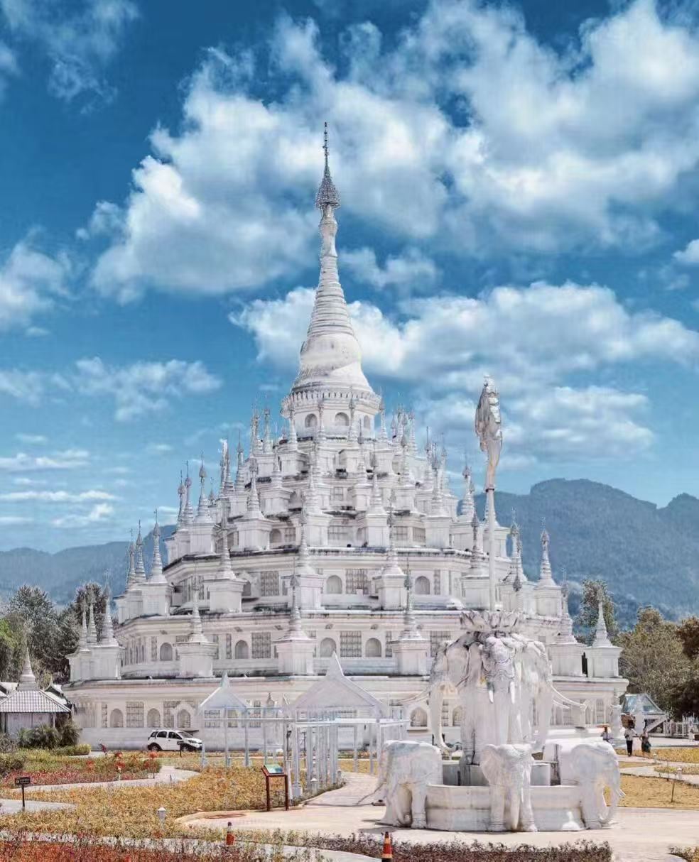 雲南芒市+瑞麗+騰衝一日遊（多套餐可選）