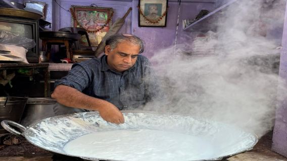 Passeggiata nel patrimonio e degustazione di cibo di strada a Jaipur