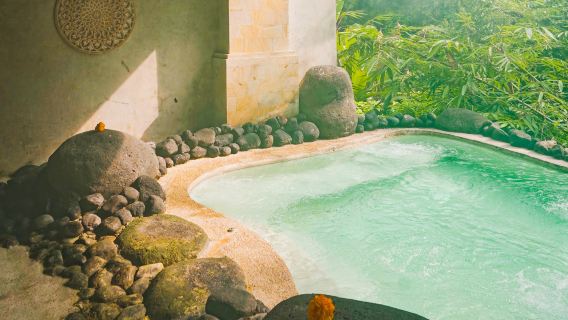 Massage Đá Nóng Kích Thích (90 Phút)