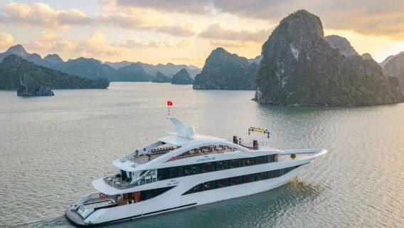 อ่าวฮาลอง: ล่องเรือสำราญระดับ 5 ดาว Leona + ซุงซอตและติท็อป + บริการรับส่ง (เลือกได้) + อาหารกลางวัน