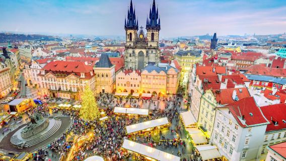 布拉格城堡+老城區+舊皇宮+伏爾塔河遊一日包車遊