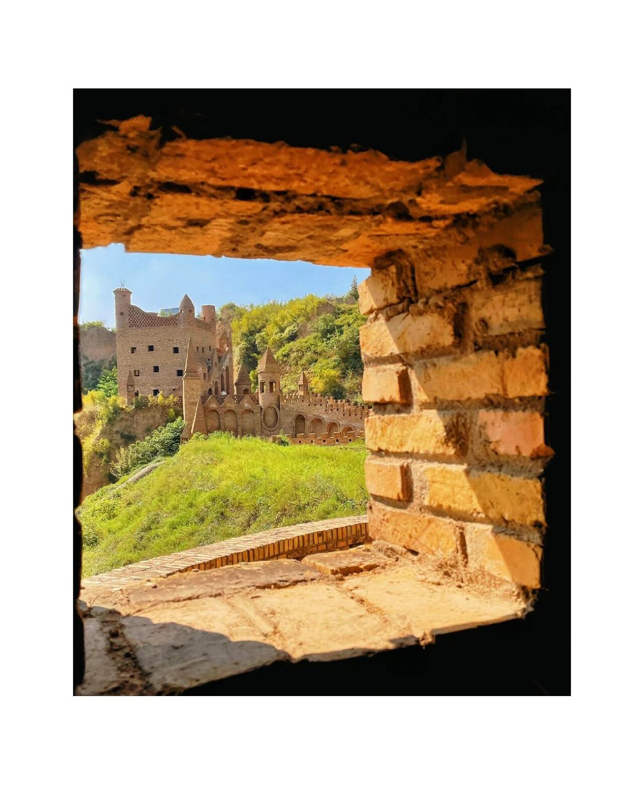 Tongchuan Fragrant Hills + Yuhua Palace + Cotton Warehouse day tour with English service in Shaanxi