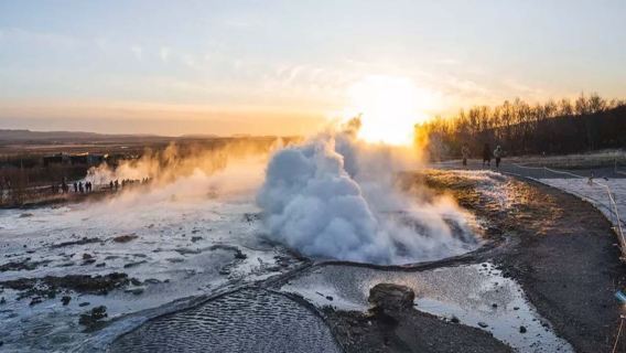 Iceland Golden Circle and Blue Lagoon 1-day tour(Small Group/Includes Blue Lagoon admission ticket/Transfers)
