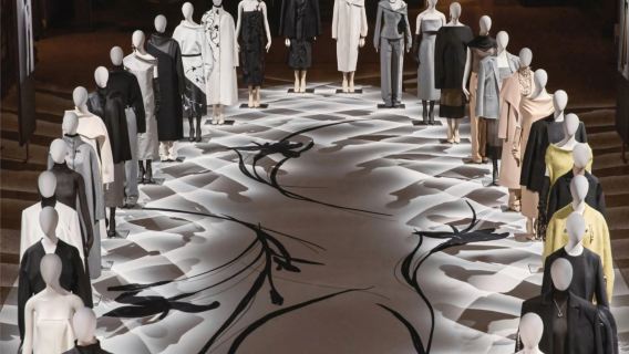 Milano - Settimana della Moda - Trasferimenti punto a punto [Guida cinese + noleggio con conducente esclusivo, itinerario personalizzato]