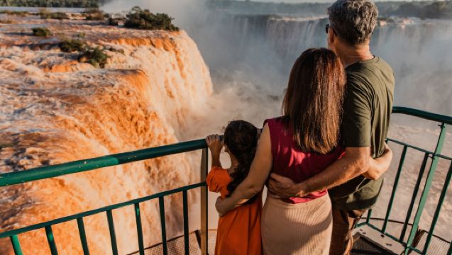 Iguazu Falls Private Tour: Brazil & Argentina in One Day with Boat or Helicopter Option