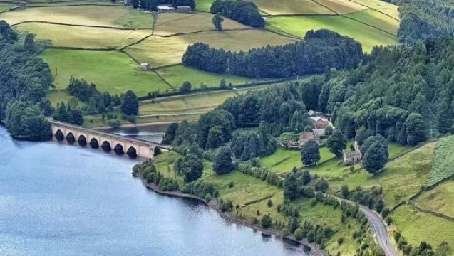 曼徹斯特來回：峰區國家公園+查茨沃斯莊園中文包車一日遊