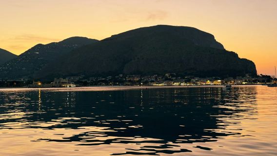 Mondello: Sunset Boat Tour from Palermo + Swim Stop + Aperitif