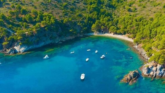 Кала Муртра: вечерний круиз на лодке из Розес + аудиогид