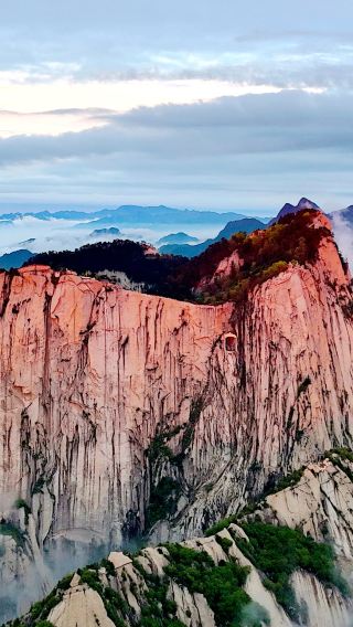 陝西省西安観光 華山ガイド同行登山 中英ガイド付き解説 ワンデーツアープライベートツアー団体料金、無料旅行写真撮影付き
