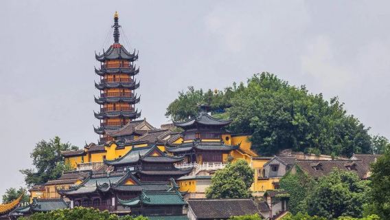[상하이 출발] 줘정위안(졸정원) 한산쓰(한산사) 호구(후치우) 관광지 산탕구제(산당고가) 일일 투어: 프라이빗 차량 대절 서비스