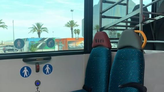 Barcelona: Aerobús Airport Transfer to City Center
