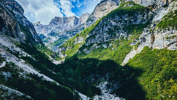 From Venice: Day Tour to the Dolomites and Braies Lake