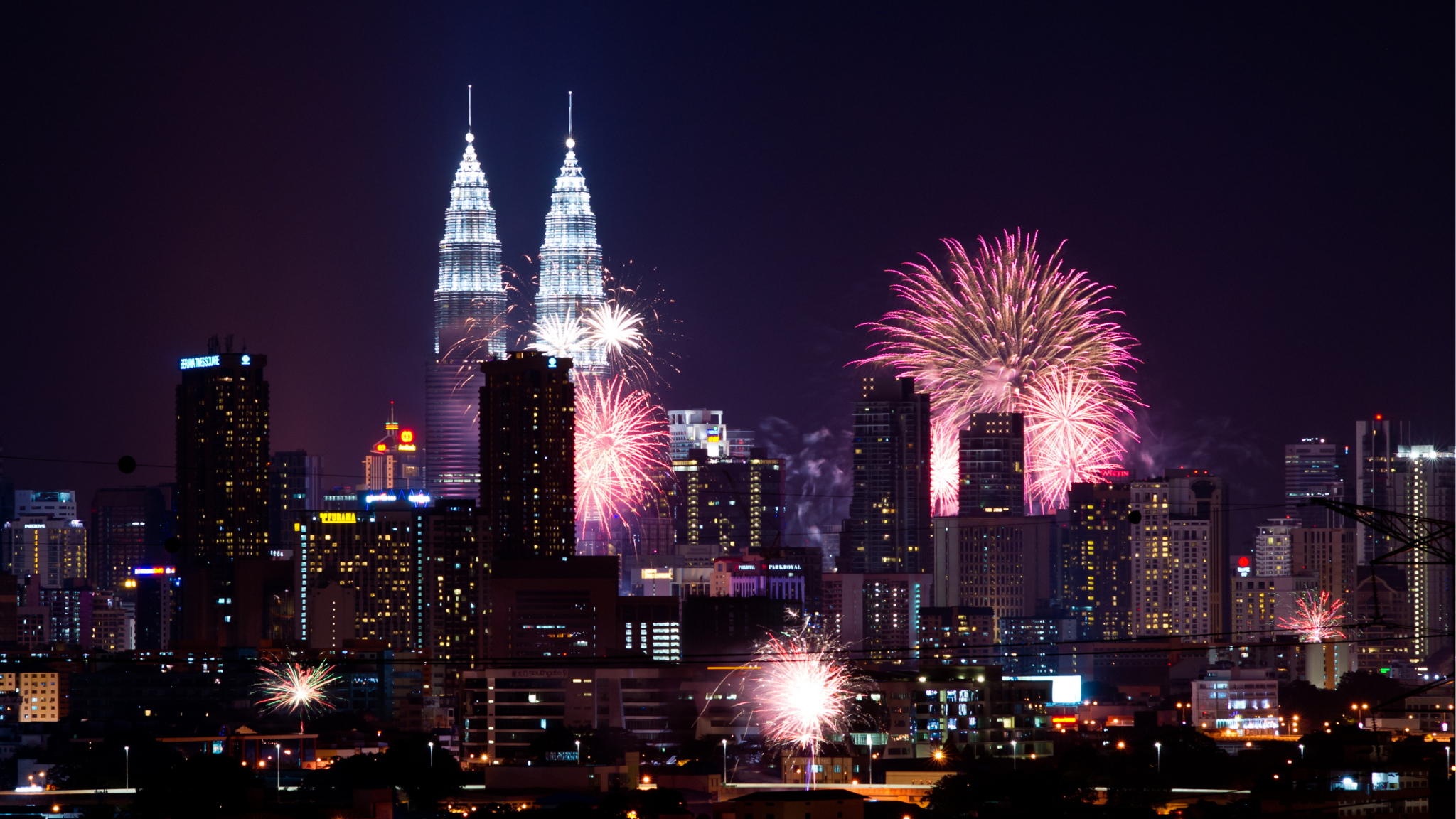 KL Evening Tour: Symphony Fountain Show & KL Tower Entry