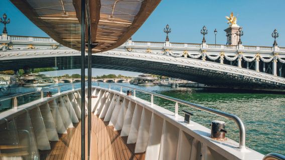 Paris Day Trip and Sightseeing Cruise from Disneyland Paris