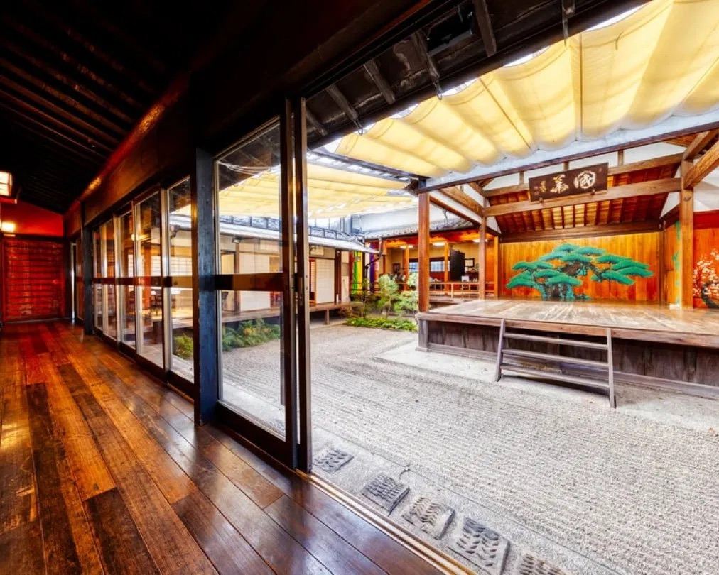 Japanese Cuisine in Osaka | Cafe Kofuan | Historic Noh Theatre Dining Experience