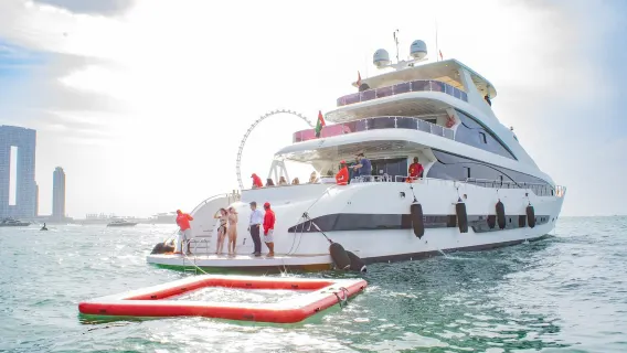 Dubai Xclusive Luxury Shared Marina Yacht Tour 1/2/3 Jam+Musik Live+Sarapan/BBQ+Minuman Opsional