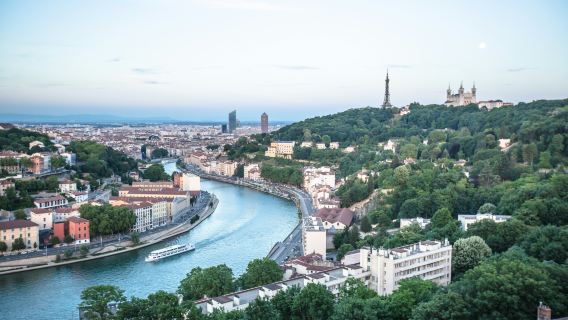 Dinner Cruise on the Saône by Les Bateaux Lyonnais Hermès I