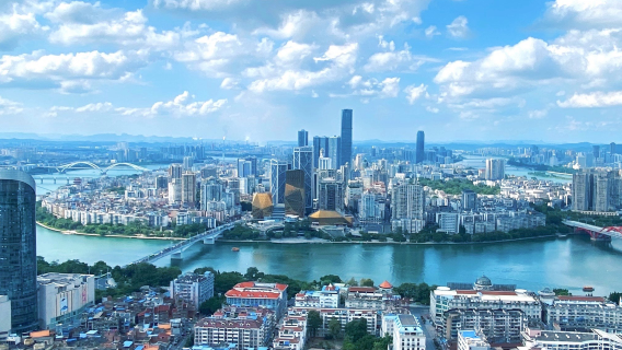 Лючжоу: аренда автомобилей с водителем, услуги гида-переводчика, встреча и проводы, сопровождение в турах, выставках, деловых поездках, медицинских обследованиях