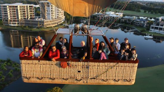 Gold Coast: Australian Sunrise 1-Hour Hot Air Balloon Flight