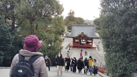 Kamakura: Hidden Gems and Sacred Sites Guided Tour