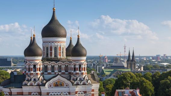Từ Helsinki: Tallinn với phà khứ hồi và tour có hướng dẫn viên