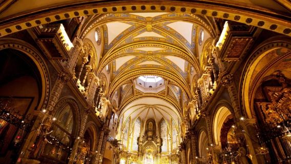From Salou: Montserrat Monastery and 4 hours in Barcelona