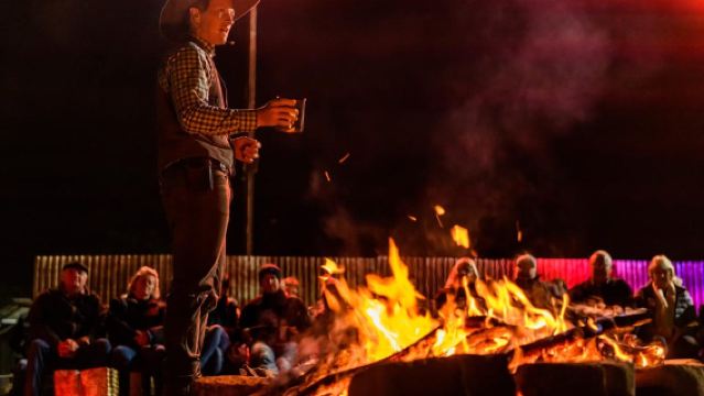 Longreach: Sunset Paddlewheeler Cruise, Show en Diner