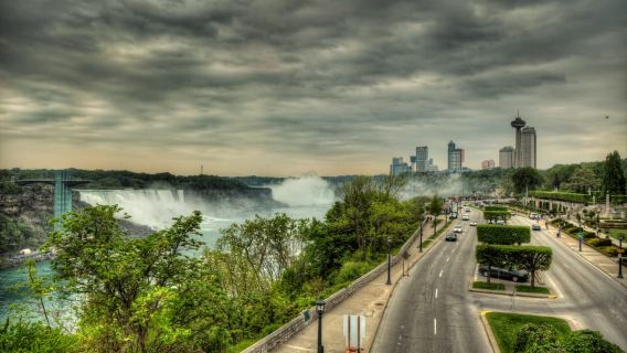 Niagara Falls, Canada: Full-Day Private Winery Tour