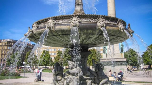 Stuttgart City Highlights Tour - Stroll Through the Old Town to Experience History - Private Charter - Top Pick