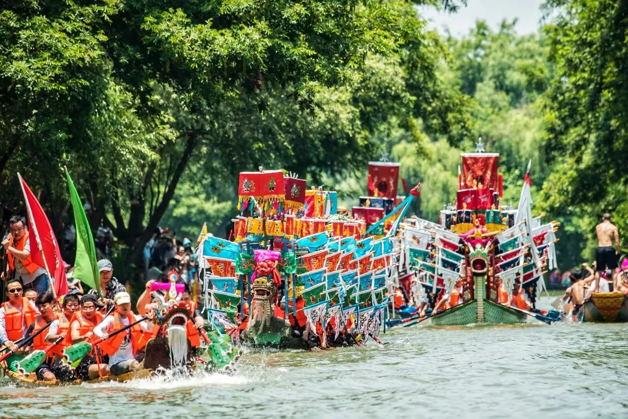 [Индивидуальный тур для семей с детьми в Ханчжоу] Музей провинции Чжэцзян + Храм Юэ-вана + Национальный парк водно-болотных угодий Сиси