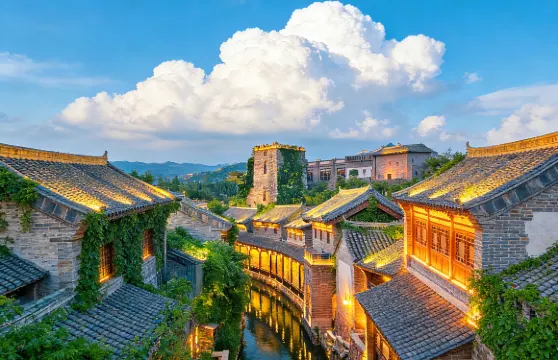 北京:金山嶺長城夜遊及古北水鎮與司馬台長城