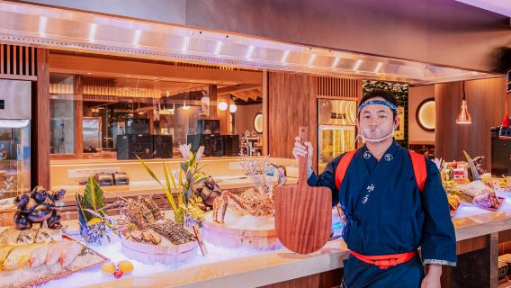 บัตรบุฟเฟ่ต์อาหารเช้าที่ร้านอาหาร Sailor Buffet Restaurant ในโรงแรม Spaceship Hotel ที่ Ocean Kingdom ของจูไห่ Chimelong Resort