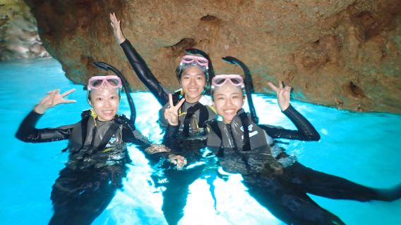 沖繩青之洞窟體驗潛水浮潛【搭船+中文+無額外收費+免費影片】