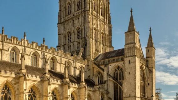 Birmingham pergi-balik: Kampung Upper dan Lower Slaughter + Katedral Gloucester lawatan sewa peribadi [Tidak Termasuk tiket masuk]