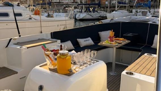 Lizbon Lüks Rahatlama Tekne Turu Açık Bar ve Atıştırmalıklarla