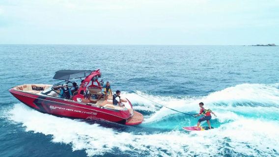 河北承德潘家口尾波沖浪體驗遊艇尾波沖浪課程教學培訓拼船包