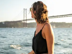 Lisbon: River Sunset Cruise with Live Music & Drink