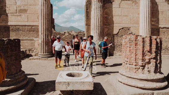 PompeiTours