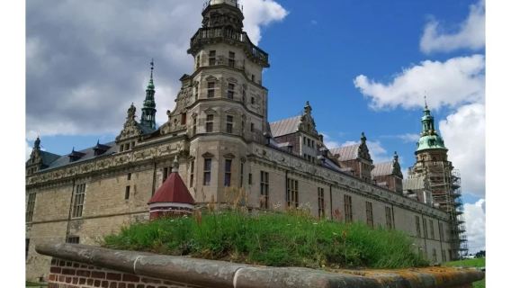 丹麥哥本哈根-卡隆堡宮-赫爾辛格-可多日.包車【精選老司機】