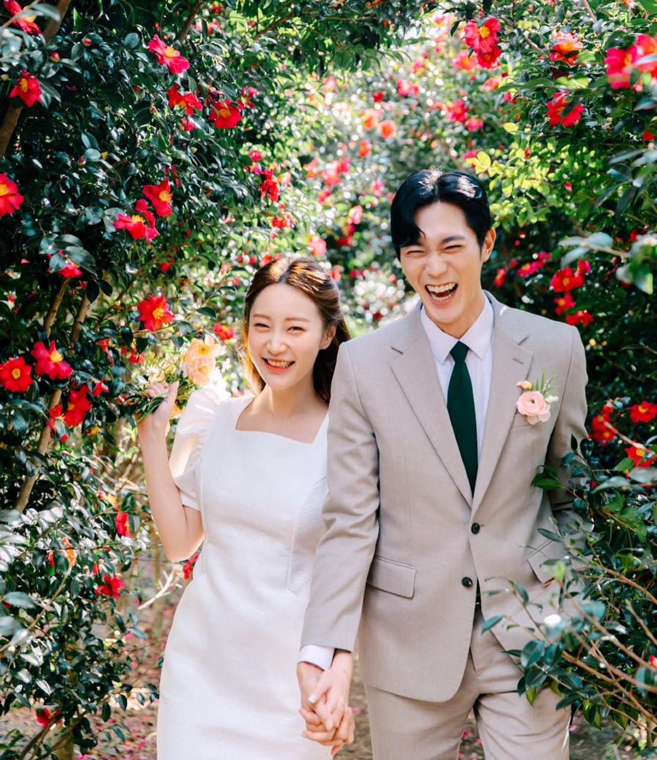 Travel photography in Tacheng area[Wedding photo micro-movie aerial photography/wedding follow-up photography/makeup and clothing/charter tour guide customization]