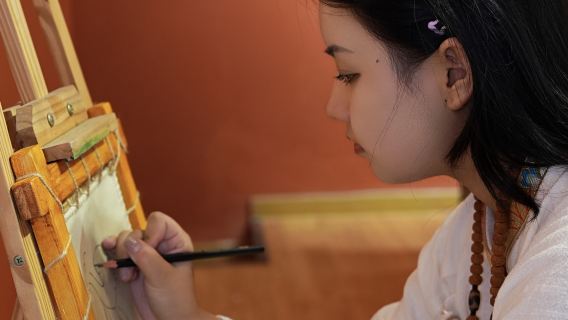 UNESCO-gelistetes Thangka-Kunsterlebnis: Erschaffe dein eigenes Meisterwerk