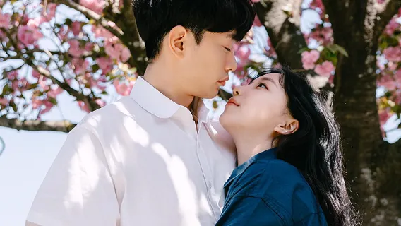 Travel photography in Lombok, Indonesia[Driver and guide + travel photography + wedding photos, aerial photography, micro-film + makeup and Clothes & Accessories+ itinerary customization + unlimited number of people]